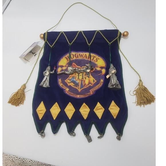 Hallmark Other - VTG Hallmark Harry Potter Ornaments and Hogwarts Crest Ornament Display Banner